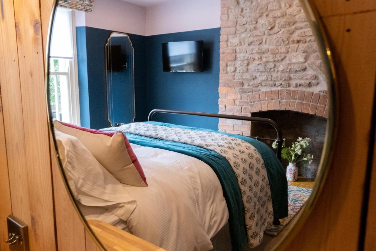 The Sheep And Penguin Hotel Wells Ngoại thất bức ảnh