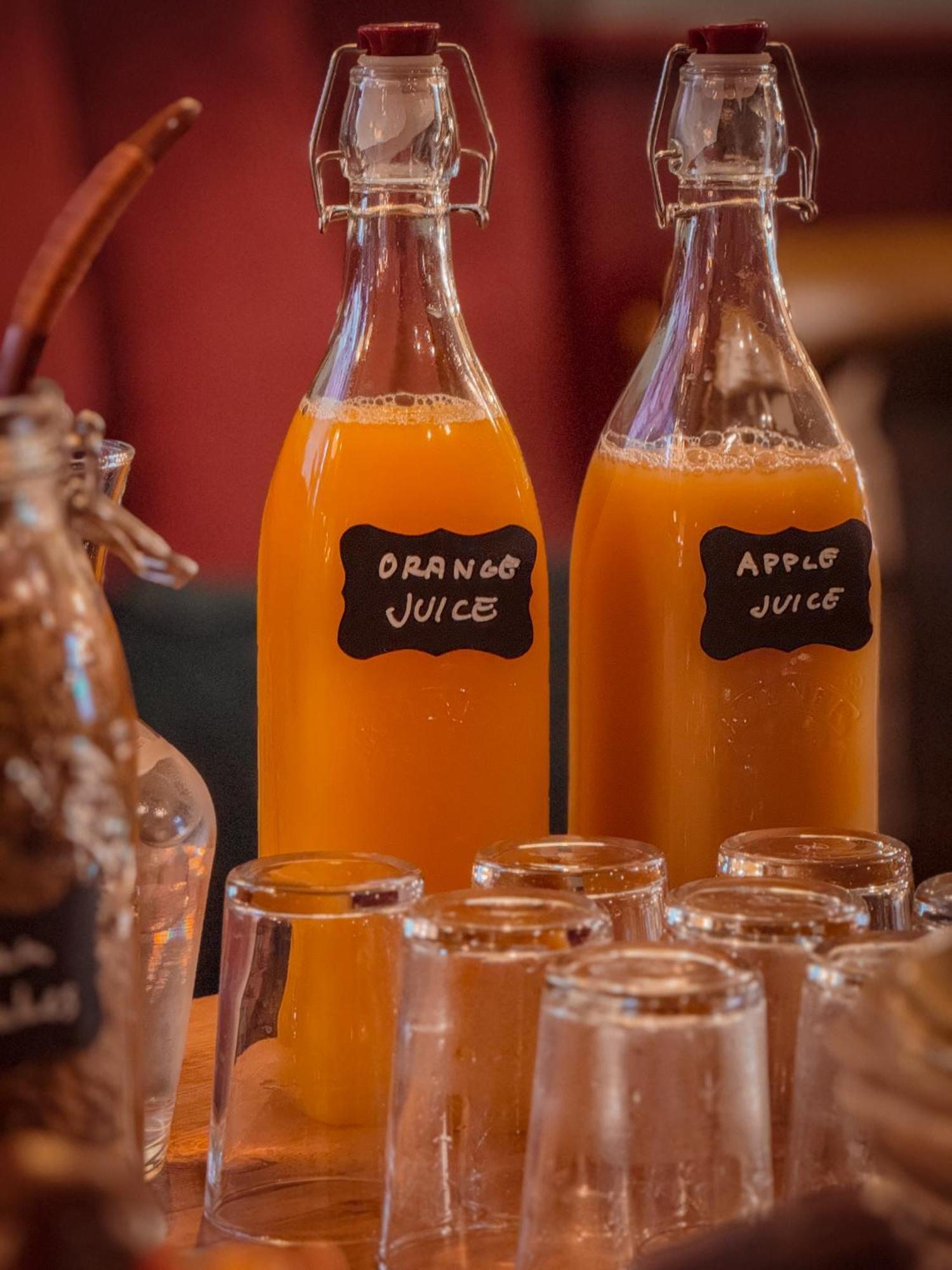 The Sheep And Penguin Hotel Wells Ngoại thất bức ảnh